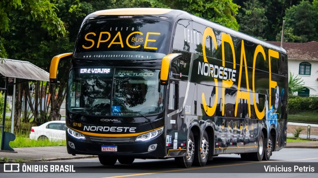 Expresso Nordeste 5710 na cidade de Joinville, Santa Catarina, Brasil, por Vinicius Petris. Número da foto: #9579609.