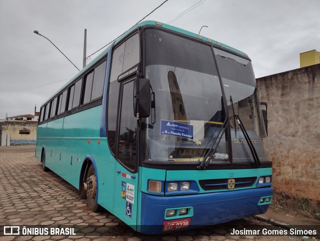 Ônibus Particulares 9009 na cidade de Minas Novas, Minas Gerais, Brasil, por Josimar Gomes Simoes. Número da foto: #9577067.