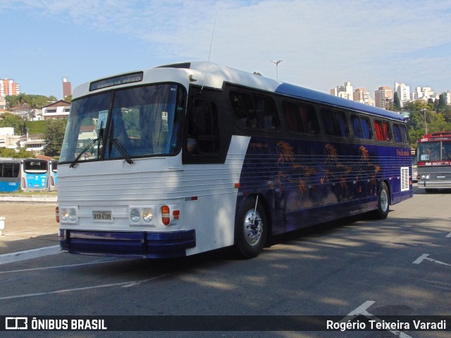 Ônibus Particulares 6789 na cidade de São Paulo, São Paulo, Brasil, por Rogério Teixeira Varadi. Número da foto: #9578698.