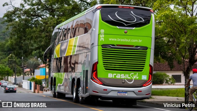 Brasil Sul Linhas Rodoviárias 3518 na cidade de Joinville, Santa Catarina, Brasil, por Vinicius Petris. Número da foto: #9579221.