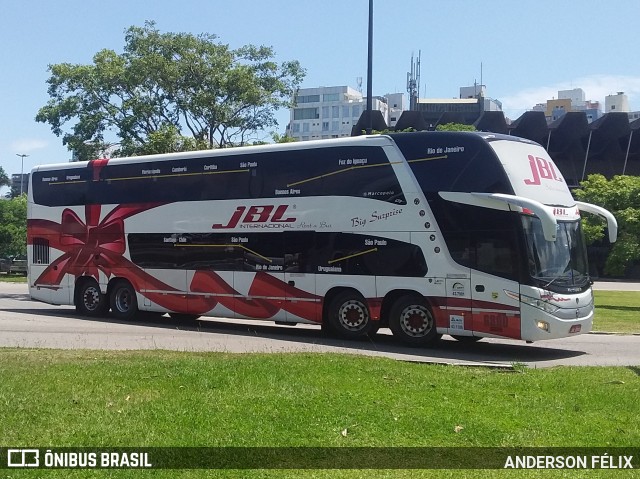 JBL Turismo 6800 na cidade de Florianópolis, Santa Catarina, Brasil, por ANDERSON FÉLIX. Número da foto: #9577321.