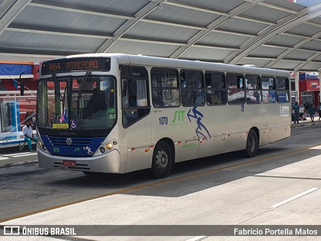 Viação Rosa Vitória da Conquista 1070 na cidade de Vitória da Conquista, Bahia, Brasil, por Fabrício Portella Matos. Número da foto: #9580337.