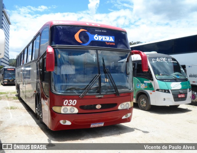 Opera Turismo 030 na cidade de Aparecida, São Paulo, Brasil, por Vicente de Paulo Alves. Número da foto: #9582410.