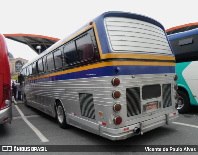 Ônibus Particulares 6575 na cidade de Aparecida, São Paulo, Brasil, por Vicente de Paulo Alves. Número da foto: #9582486.