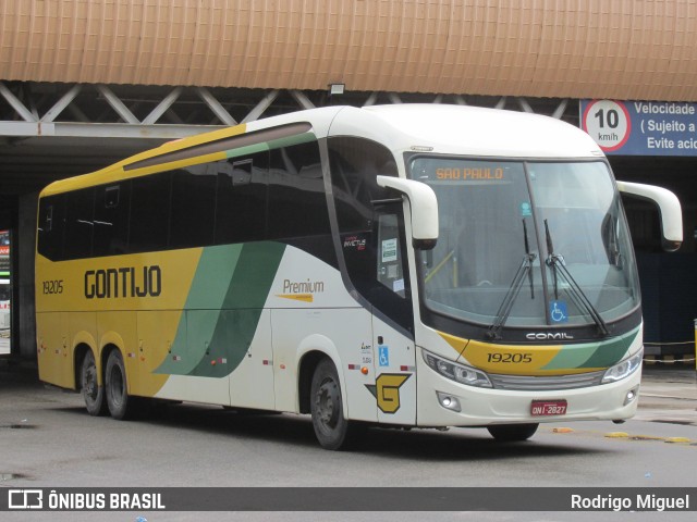 Empresa Gontijo de Transportes 19205 na cidade de Rio de Janeiro, Rio de Janeiro, Brasil, por Rodrigo Miguel. ID da foto: 9581986.