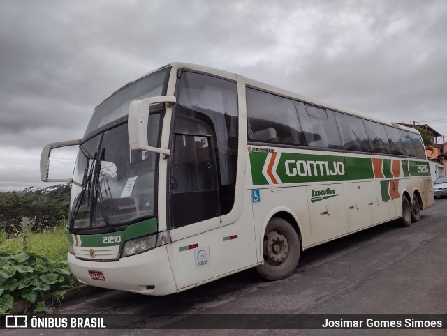 Empresa Gontijo de Transportes 21210 na cidade de Minas Novas, Minas Gerais, Brasil, por Josimar Gomes Simoes. ID da foto: 9585183.