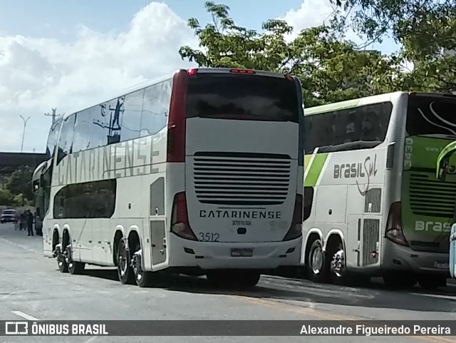 Auto Viação Catarinense 3512 na cidade de São Paulo, São Paulo, Brasil, por Alexandre Figueiredo Pereira. Número da foto: #9585190.