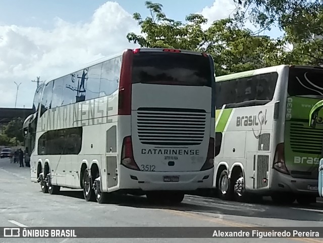 Auto Viação Catarinense 3512 na cidade de São Paulo, São Paulo, Brasil, por Alexandre Figueiredo Pereira. ID da foto: 9585190.