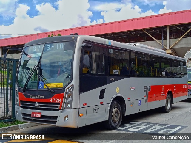 Pêssego Transportes 4 7594 na cidade de São Paulo, São Paulo, Brasil, por Valnei Conceição. Número da foto: #9582697.