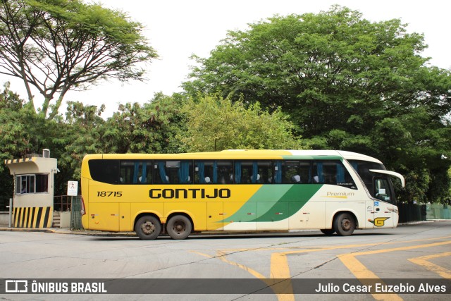 Empresa Gontijo de Transportes 18715 na cidade de São Paulo, São Paulo, Brasil, por Julio Cesar Euzebio Alves. ID da foto: 9585708.