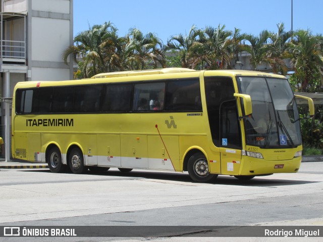 Viação Itapemirim 45501 na cidade de Rio de Janeiro, Rio de Janeiro, Brasil, por Rodrigo Miguel. Número da foto: #9587703.