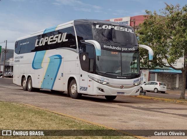 LopeSul Transportes - Lopes e Oliveira Transportes e Turismo - Lopes Sul 2082 na cidade de Cascavel, Paraná, Brasil, por Carlos Oliveira. ID da foto: 9591614.