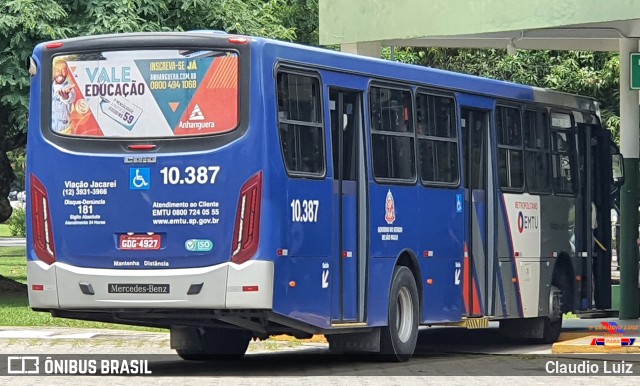 Viação Jacareí 10.387 na cidade de Caçapava, São Paulo, Brasil, por Claudio Luiz. ID da foto: 9590197.