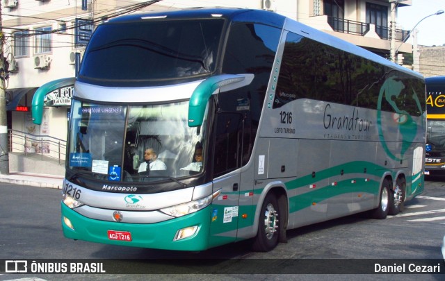 Grandtour Viagens e Turismo 1216 na cidade de Balneário Camboriú, Santa Catarina, Brasil, por Daniel Cezari. Número da foto: #9592487.