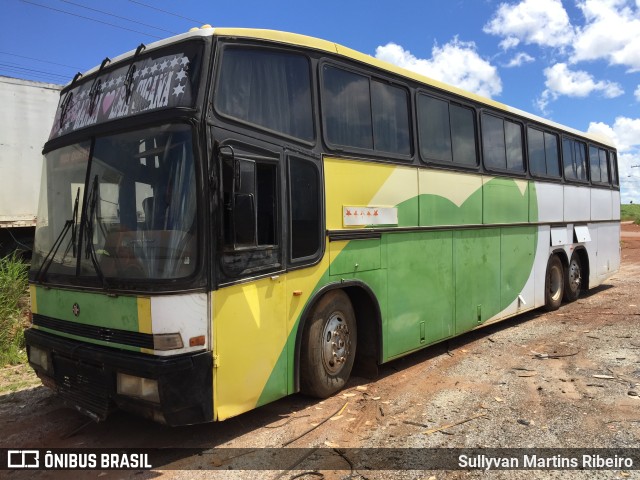 Ônibus Particulares 7228 na cidade de Anápolis, Goiás, Brasil, por Sullyvan Martins Ribeiro. Número da foto: #9592528.