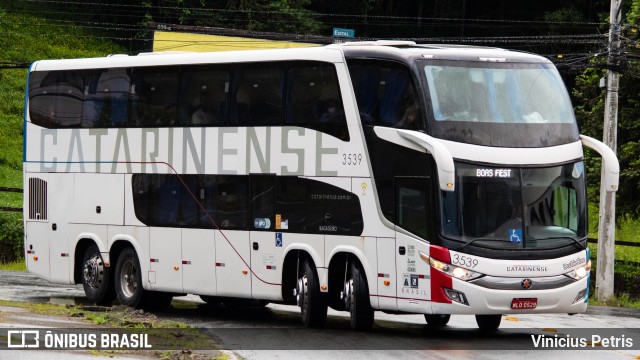 Auto Viação Catarinense 3539 na cidade de Joinville, Santa Catarina, Brasil, por Vinicius Petris. Número da foto: #9592116.