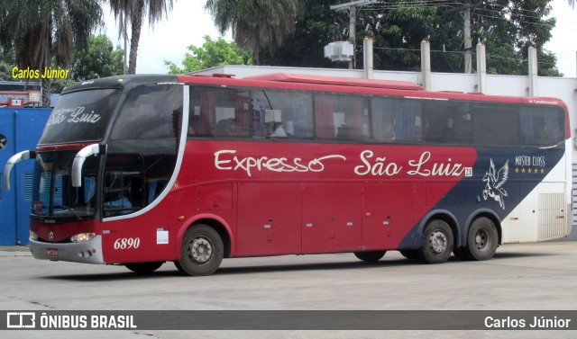 Expresso São Luiz 6890 na cidade de Goiânia, Goiás, Brasil, por Carlos Júnior. Número da foto: #9592511.