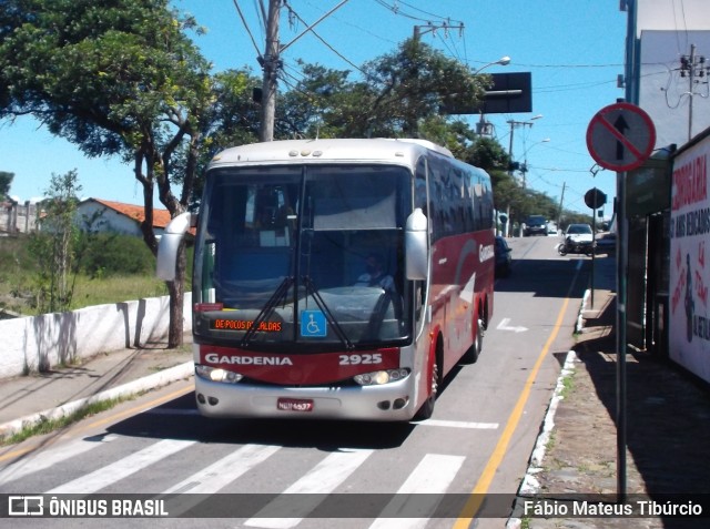 Expresso Gardenia 2925 na cidade de Três Corações, Minas Gerais, Brasil, por Fábio Mateus Tibúrcio. Número da foto: #9590256.