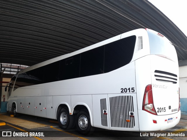 Vanzo Tur 2015 na cidade de Erechim, Rio Grande do Sul, Brasil, por Luiz Wagner Almeida. Número da foto: #9590479.
