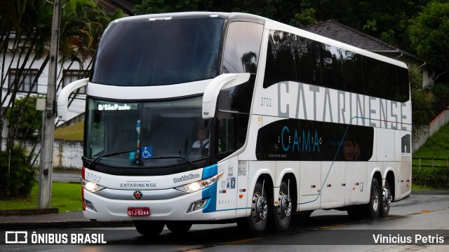 Auto Viação Catarinense 3702 na cidade de Joinville, Santa Catarina, Brasil, por Vinicius Petris. Número da foto: #9592063.