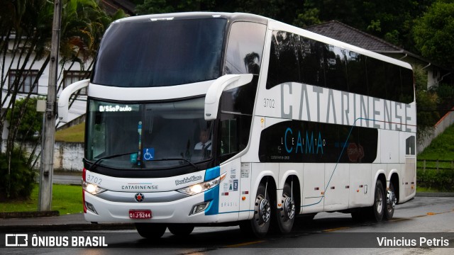 Auto Viação Catarinense 3702 na cidade de Joinville, Santa Catarina, Brasil, por Vinicius Petris. ID da foto: 9592063.