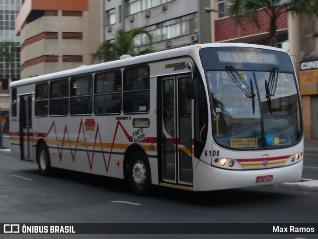 Auto Viação Navegantes 6108 na cidade de Porto Alegre, Rio Grande do Sul, Brasil, por Max Ramos. ID da foto: 9596480.