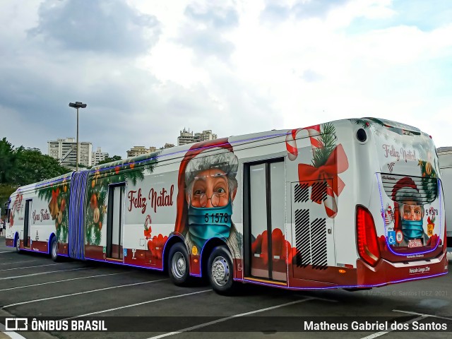 Via Sudeste Transportes S.A. 5 1578 na cidade de São Paulo, São Paulo, Brasil, por Matheus Gabriel dos Santos. Número da foto: #9596209.