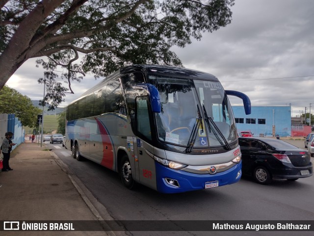 CMW Transportes 1217 na cidade de Bragança Paulista, São Paulo, Brasil, por Matheus Augusto Balthazar. ID da foto: 9521349.