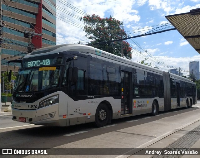 Viação Paratodos > São Jorge > Metropolitana São Paulo > Mobibrasil 6 3526 na cidade de São Paulo, São Paulo, Brasil, por Andrey  Soares Vassão. ID da foto: 9605325.