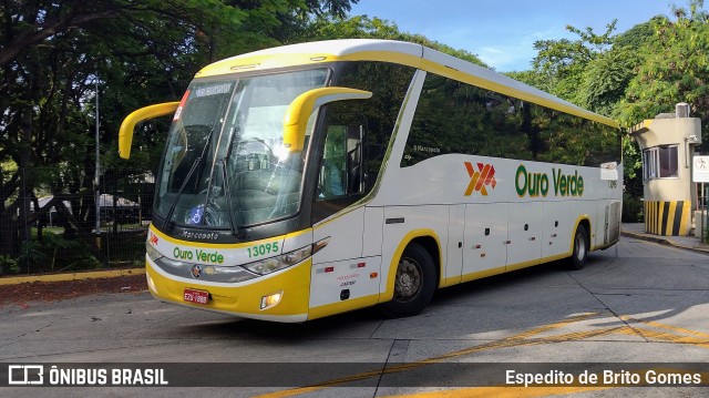 Auto Viação Ouro Verde 13095 na cidade de São Paulo, São Paulo, Brasil, por Espedito de Brito Gomes. Número da foto: #9605164.