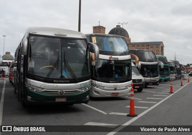 Max Tour Atibaia 3700 na cidade de Aparecida, São Paulo, Brasil, por Vicente de Paulo Alves. Número da foto: #9606846.