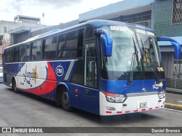 Lumaca C-190 na cidade de Catedral, San José, San José, Costa Rica, por Daniel Brenes. Número da foto: #9611692.