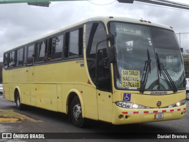 Autotransportes San José a Venecia LB 1205 na cidade de Merced, San José, San José, Costa Rica, por Daniel Brenes. Número da foto: #9611576.