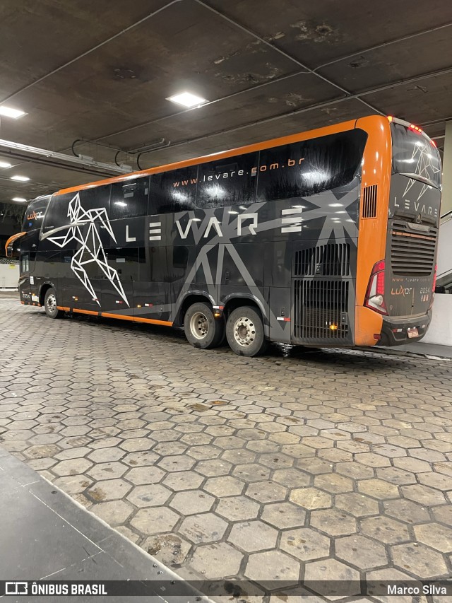 Levare Transportes 2054 na cidade de Belo Horizonte, Minas Gerais, Brasil, por Marco Silva. Número da foto: #9534782.