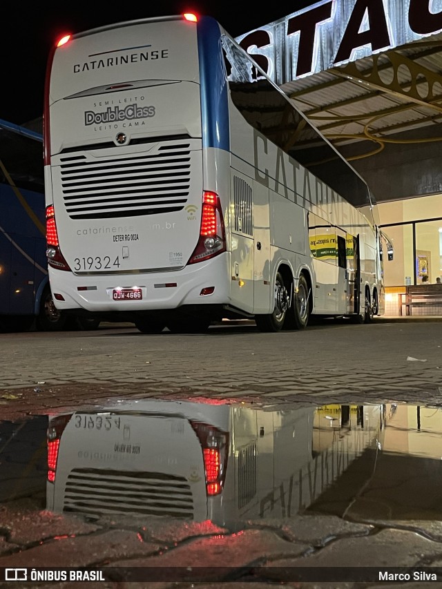 Auto Viação Catarinense 319324 na cidade de Taquarivaí, São Paulo, Brasil, por Marco Silva. ID da foto: 9536006.