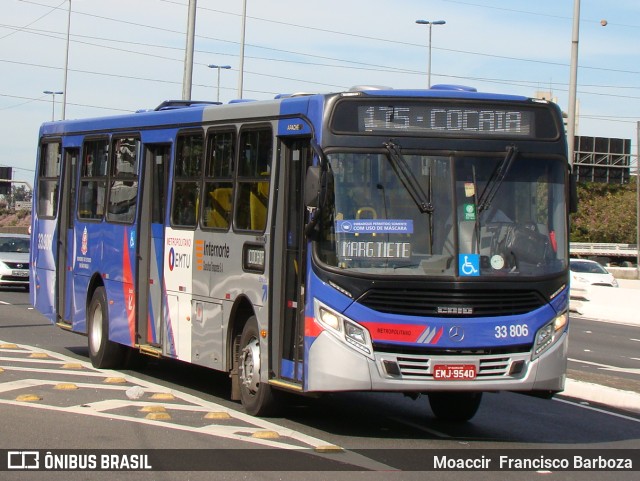 Guarulhos Transportes 33.806 na cidade de São Paulo, São Paulo, Brasil, por Moaccir  Francisco Barboza. ID da foto: 9536556.