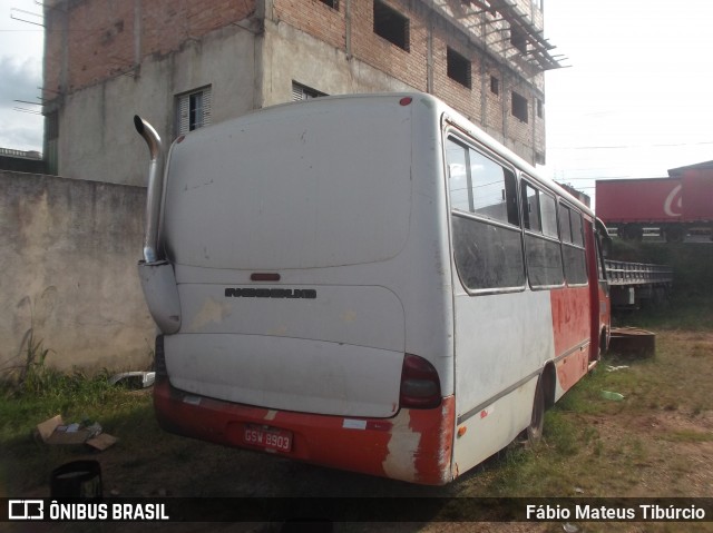 Ônibus Particulares 8903 na cidade de Três Corações, Minas Gerais, Brasil, por Fábio Mateus Tibúrcio. ID da foto: 8613314.