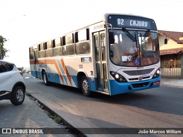 Empresa Braulino 1225 na cidade de Carmo do Cajuru, Minas Gerais, Brasil, por João Marcos William. Número da foto: #8641761.