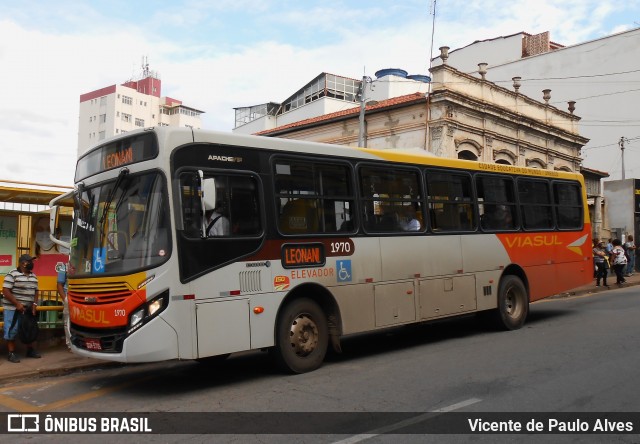 Viasul Transportes Coletivos 1970 na cidade de Itaúna, Minas Gerais, Brasil, por Vicente de Paulo Alves. ID da foto: 8643940.