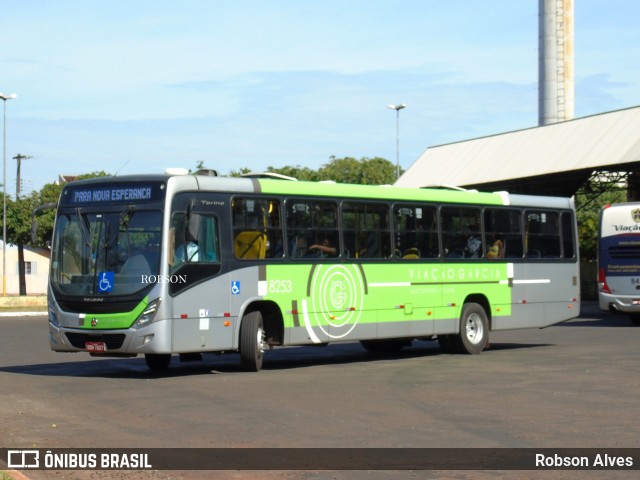 Viação Garcia 8253 na cidade de Paranavaí, Paraná, Brasil, por Robson Alves. Número da foto: #8644961.