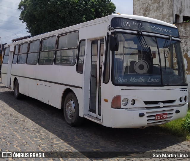 Ônibus Particulares  na cidade de Teresina, Piauí, Brasil, por San Martin Lima. Número da foto: #8647582.