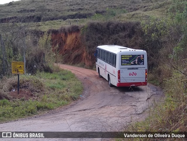 Viação Senhor dos Passos 606 na cidade de Valença, Rio de Janeiro, Brasil, por Vanderson de Oliveira Duque. ID da foto: 8653909.