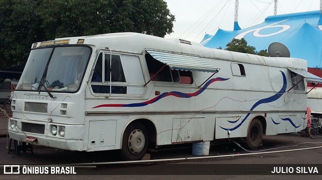 Motorhomes  na cidade de Esteio, Rio Grande do Sul, Brasil, por JULIO SILVA. Número da foto: #8653571.