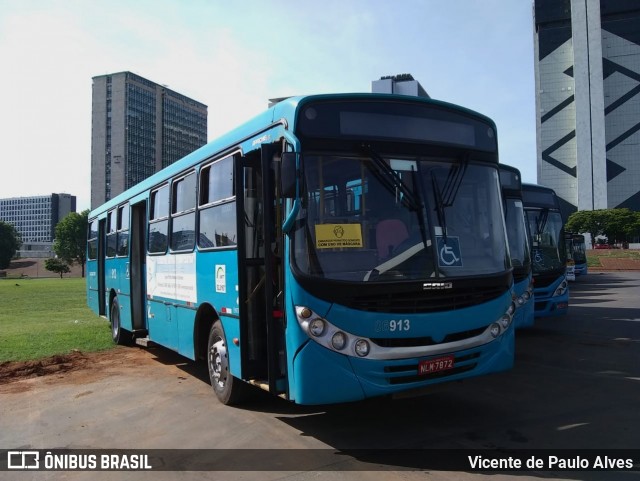 Taguatur - Taguatinga Transporte e Turismo 06913 na cidade de Brasília, Distrito Federal, Brasil, por Vicente de Paulo Alves. ID da foto: 8654074.