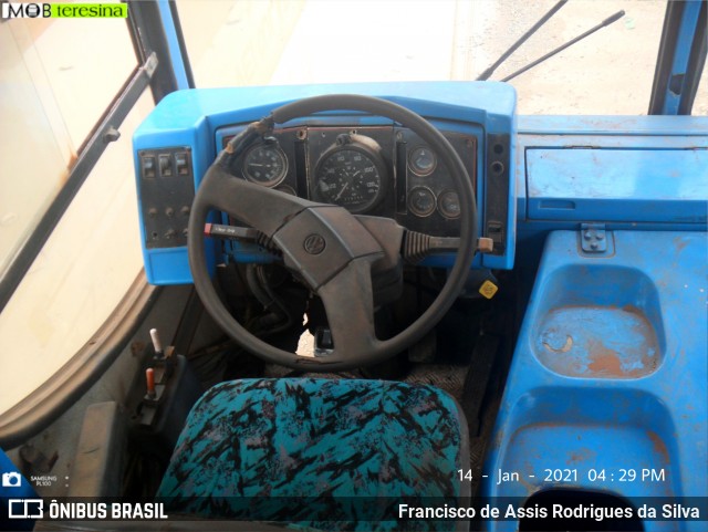 Sucata e Desmanches HOO4308 na cidade de Teresina, Piauí, Brasil, por Francisco de Assis Rodrigues da Silva. Número da foto: #8656731.