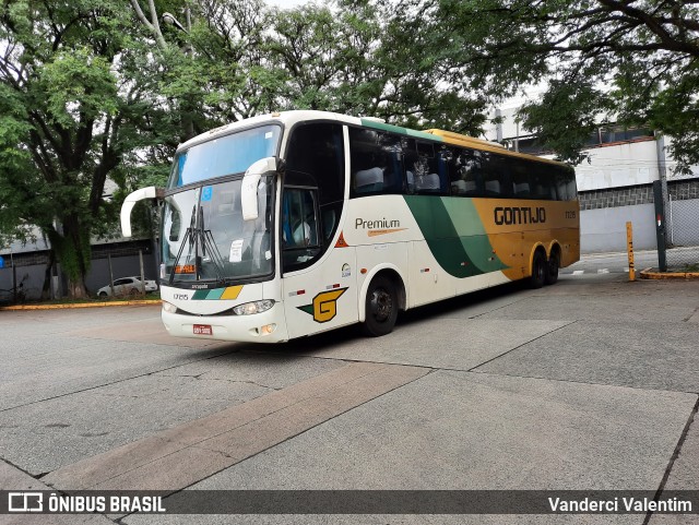 Empresa Gontijo de Transportes 17215 na cidade de São Paulo, São Paulo, Brasil, por Vanderci Valentim. ID da foto: 8658081.