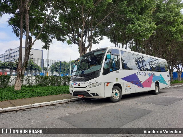 Frequente Transporte e Turismo 2015 NOVO na cidade de São Paulo, São Paulo, Brasil, por Vanderci Valentim. Número da foto: #8663233.