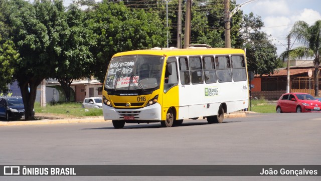 Grande Ocidental 016 na cidade de Novo Gama, Goiás, Brasil, por João Gonçalves. Número da foto: #8663625.