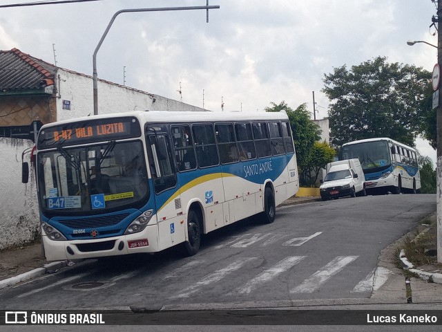 Viação Vaz 02 604 na cidade de Santo André, São Paulo, Brasil, por Lucas Kaneko. Número da foto: #8664120.