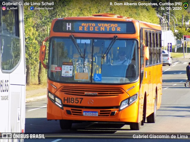 Auto Viação Redentor HI857 na cidade de Curitiba, Paraná, Brasil, por Gabriel Giacomin de Lima. Número da foto: #8664816.